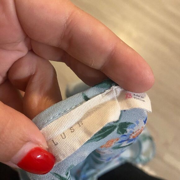 Lush blue spring floral cold shoulder cropped blouse size XS - Picture 7 of 7